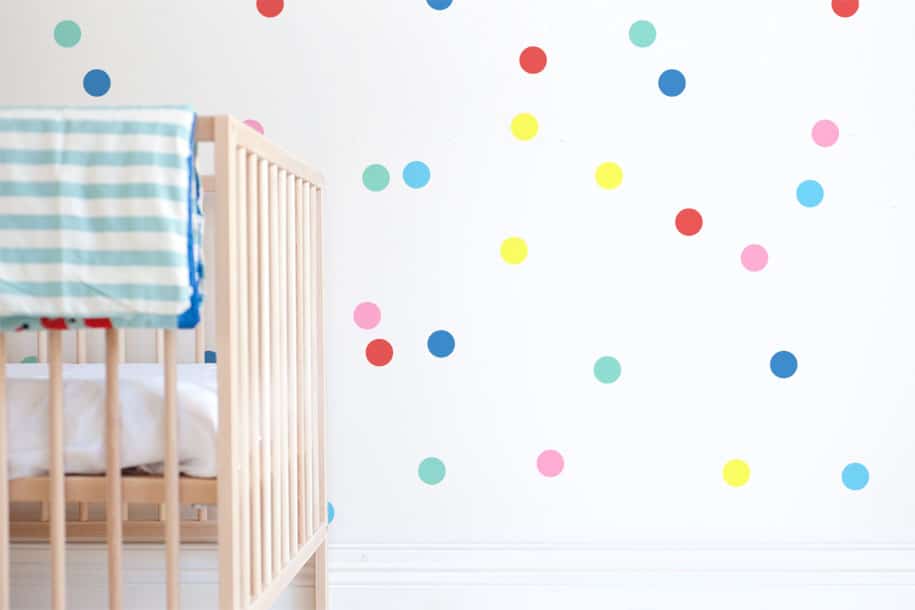 How to Remove Wall Decals