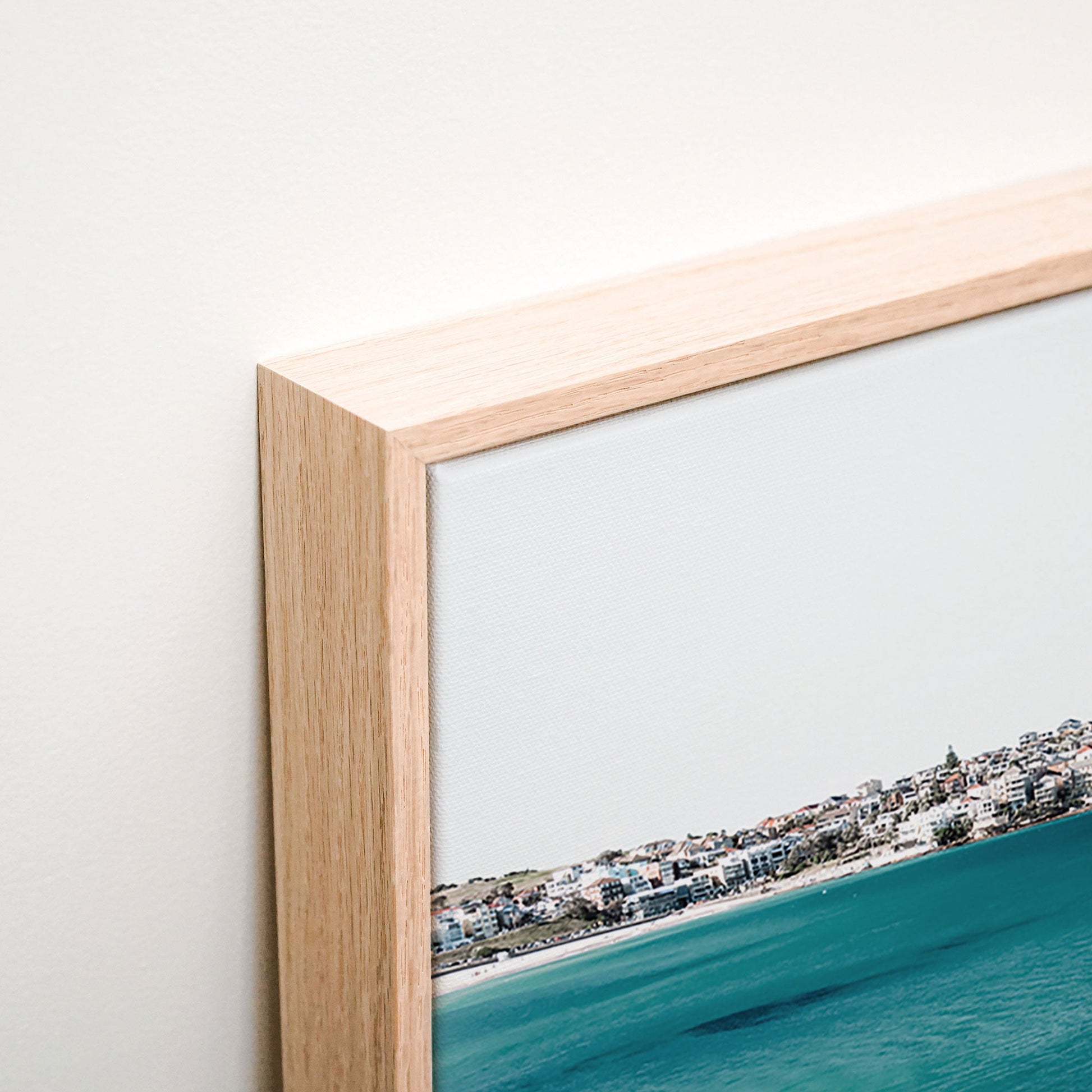 Bondi Poolside Canvas corner detail