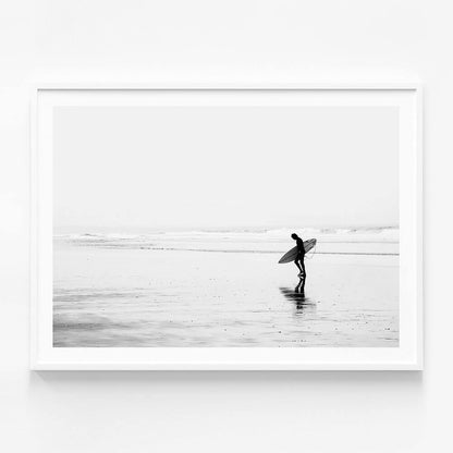 Byron Surfer