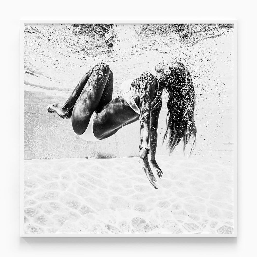 Cavort B&W