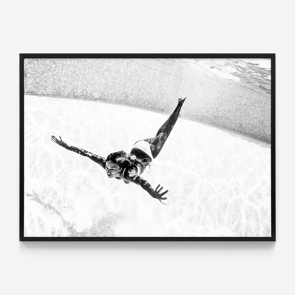 Dive B&W