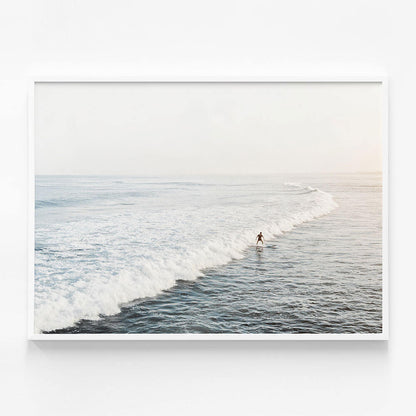 Solo Surfer