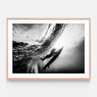 APP078-Duck-Dive-Oak-Framed-Print